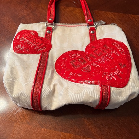 Coach Poppy ‘Rare’ Limited Edition Heart - Picture 11 of 16